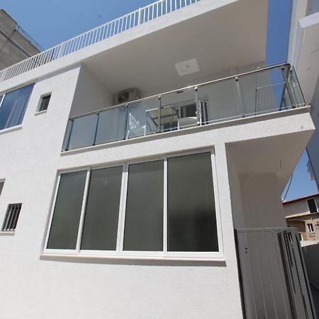 Deda Apartments Саранде Екстериор снимка