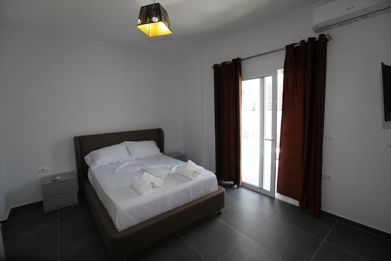 Deda Apartments Саранде Екстериор снимка