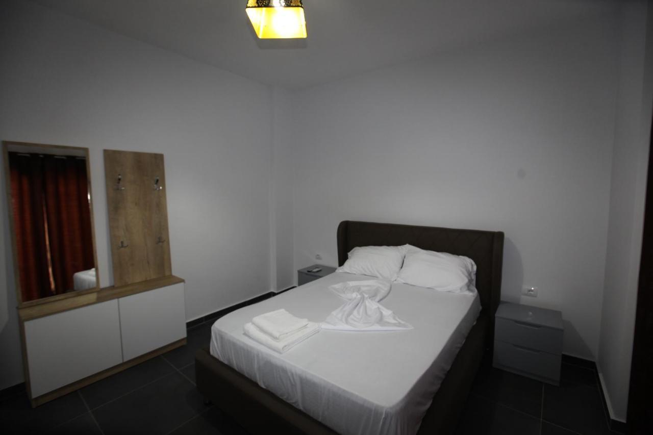 Deda Apartments Саранде Екстериор снимка
