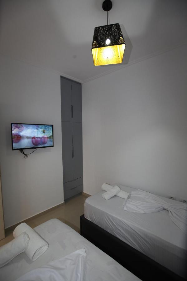Deda Apartments Саранде Екстериор снимка