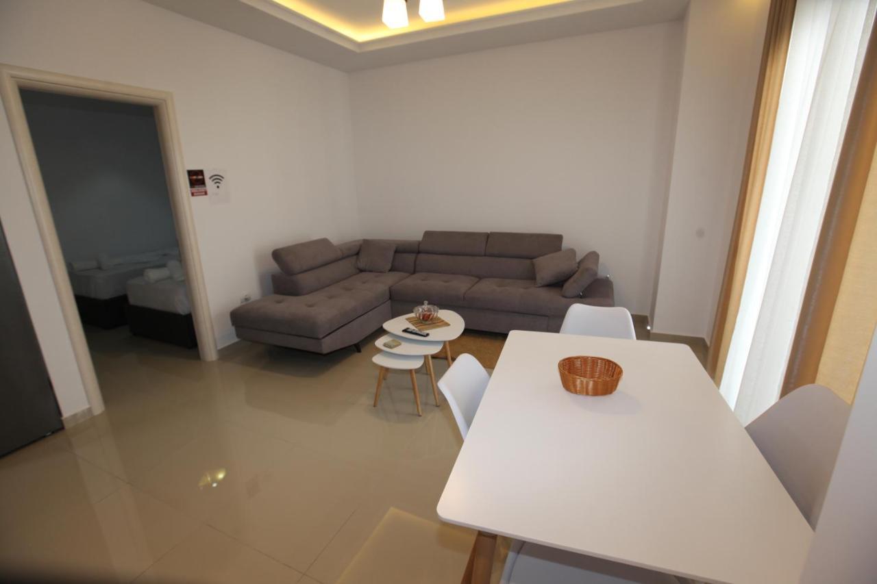 Deda Apartments Саранде Екстериор снимка