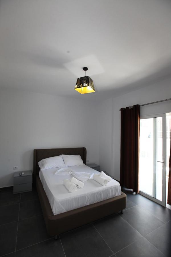 Deda Apartments Саранде Екстериор снимка