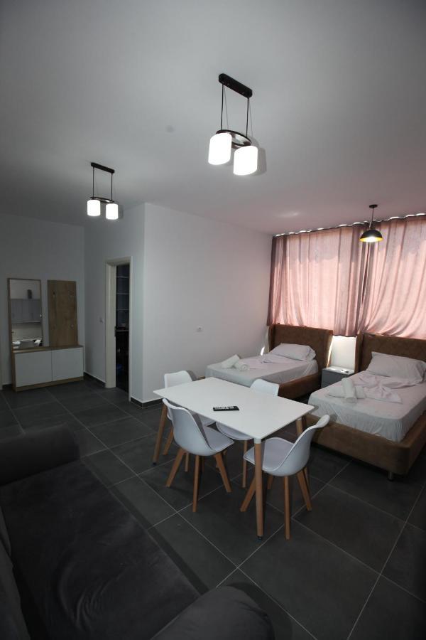 Deda Apartments Саранде Екстериор снимка