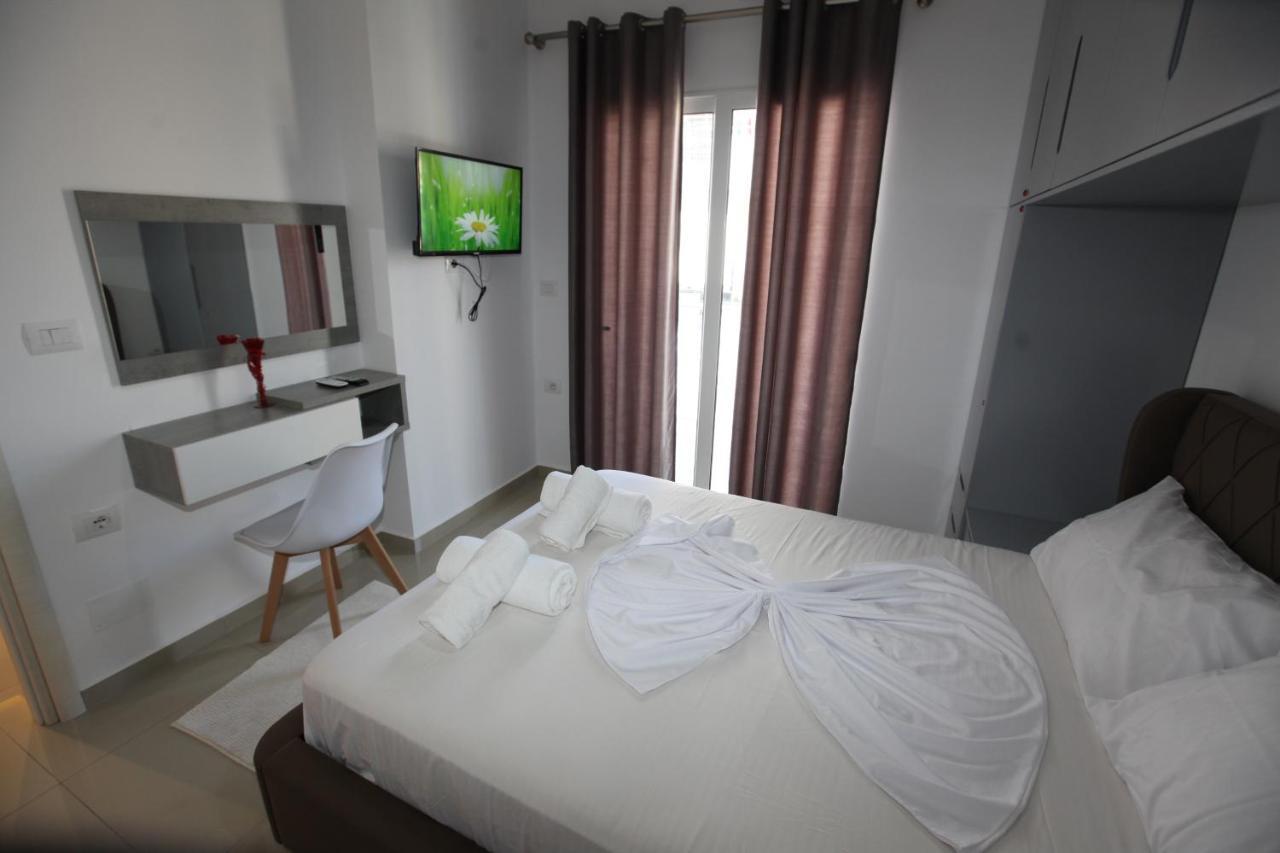 Deda Apartments Саранде Екстериор снимка