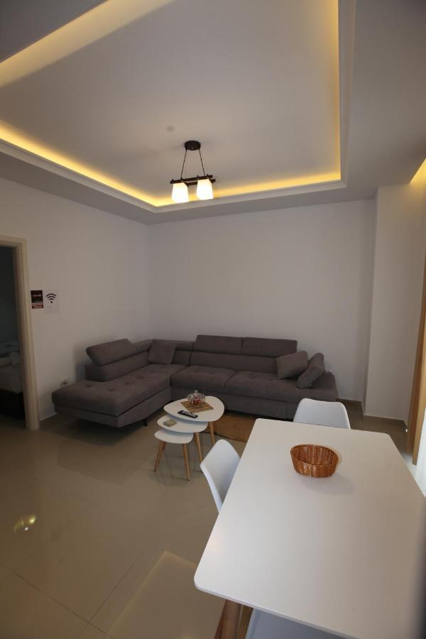 Deda Apartments Саранде Екстериор снимка