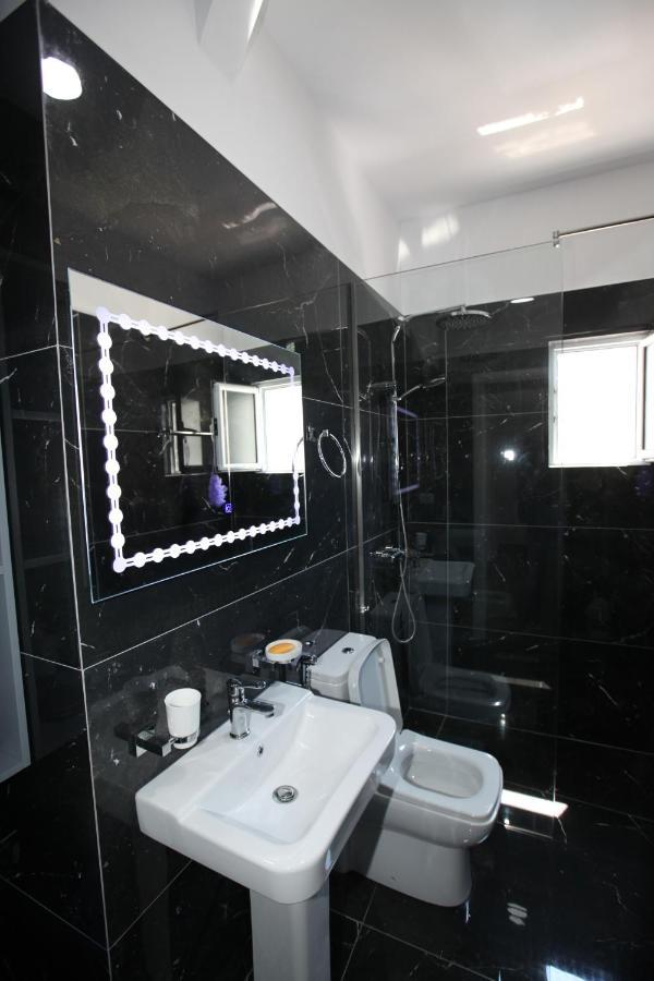 Deda Apartments Саранде Екстериор снимка