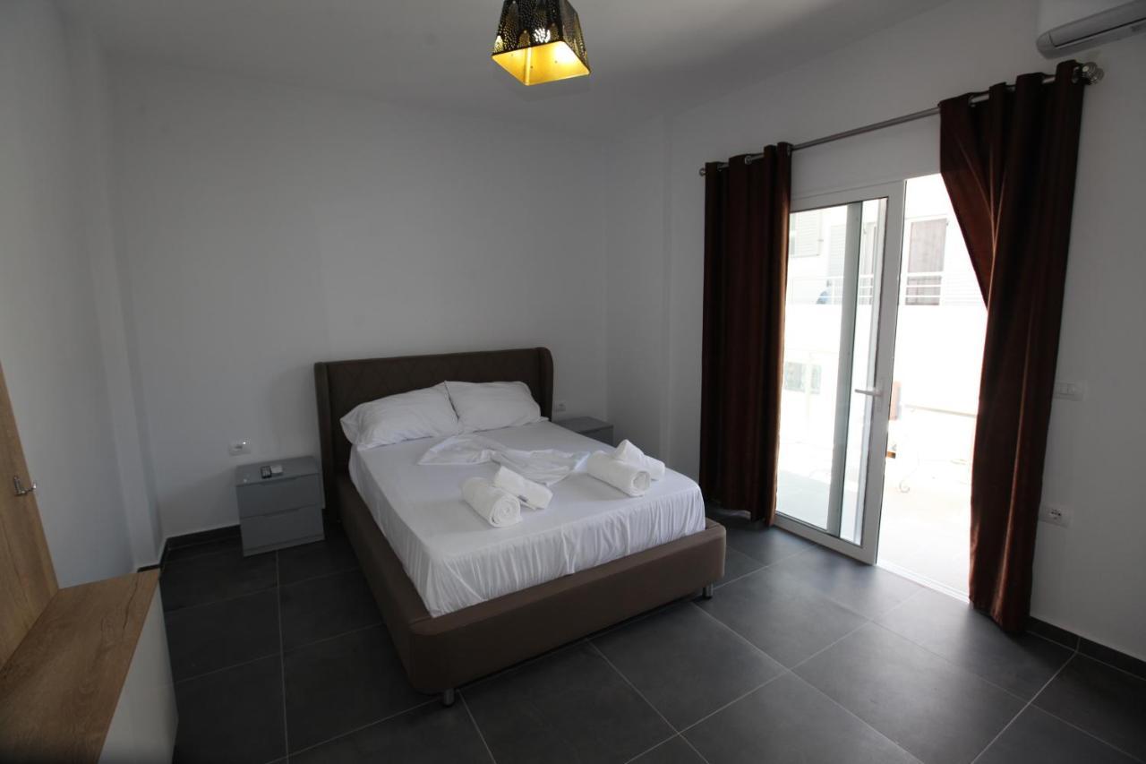 Deda Apartments Саранде Екстериор снимка