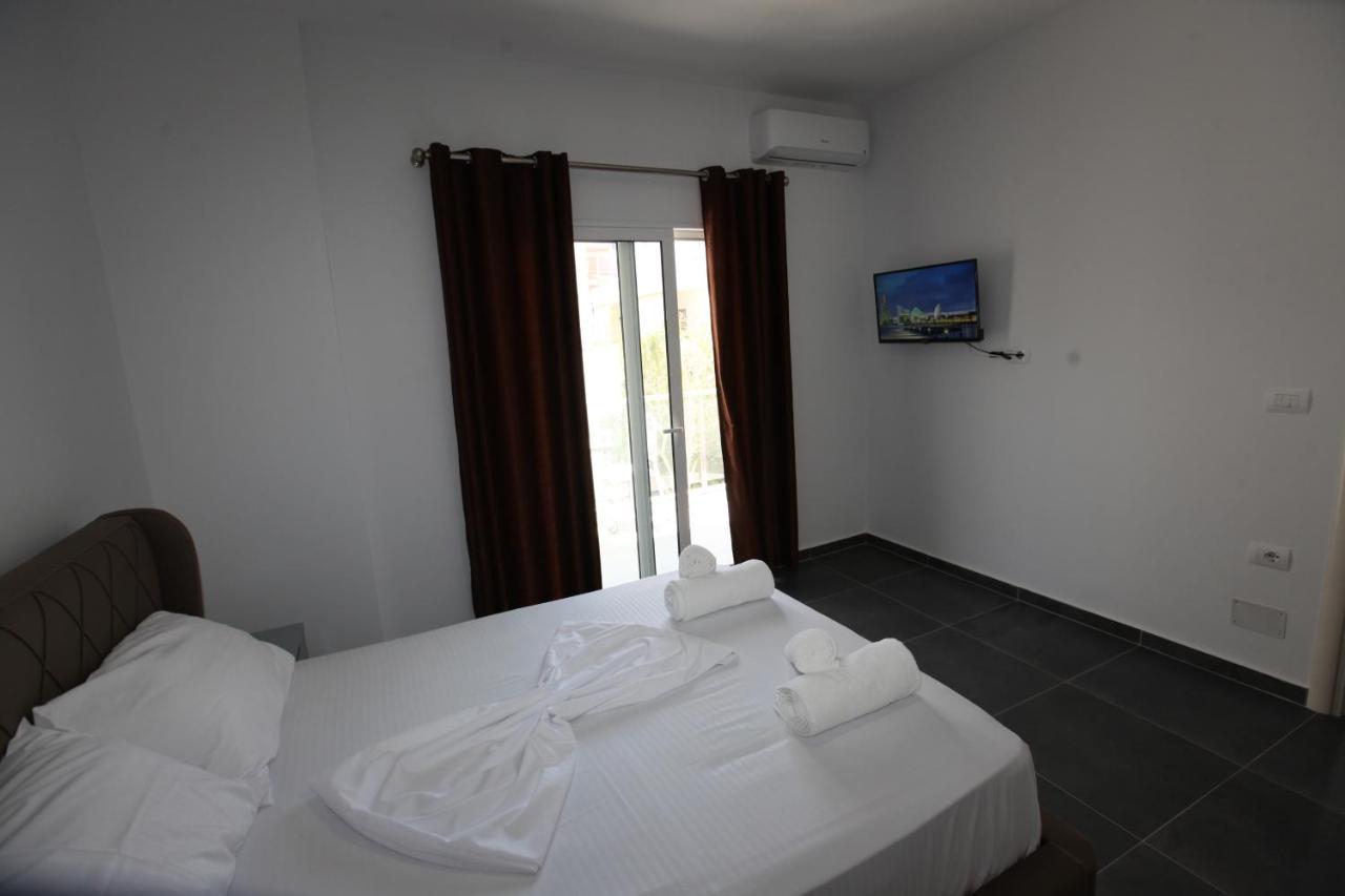Deda Apartments Саранде Екстериор снимка