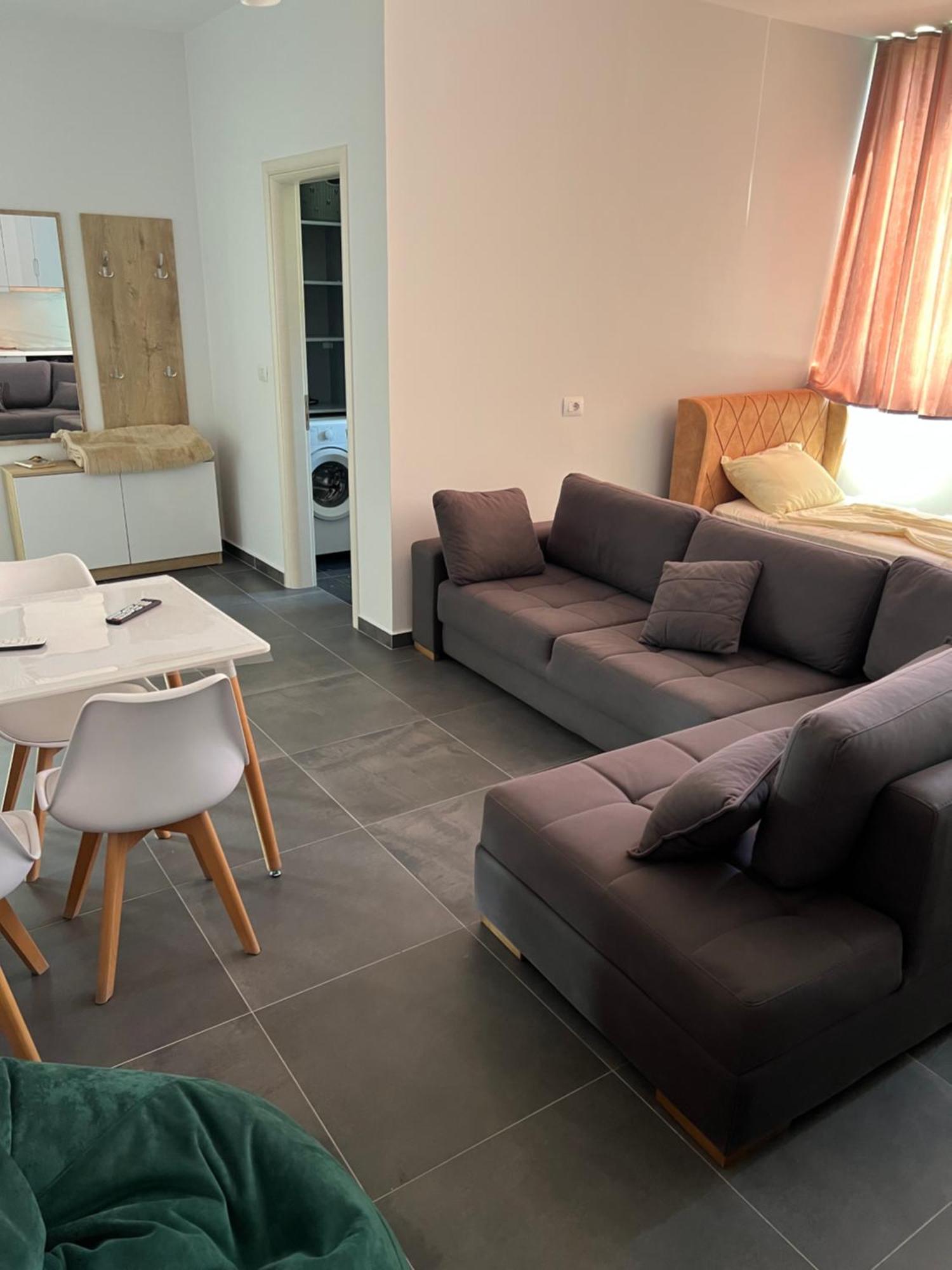 Deda Apartments Саранде Екстериор снимка