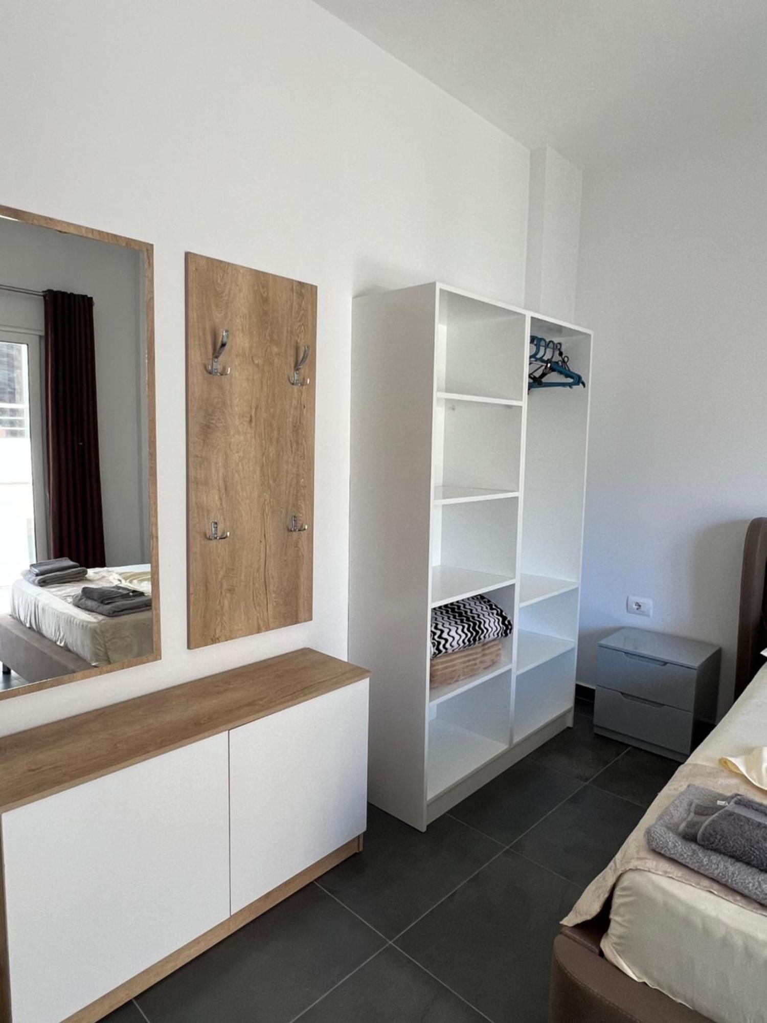 Deda Apartments Саранде Екстериор снимка